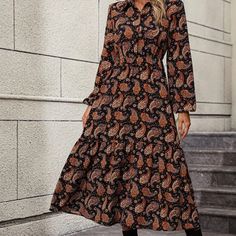 Stunning Long Boho Bohemian Paisley Maxi Dress Long Sleeves Beautiful Soft Fabric Buttons At The Chest Flares Out Long Sleeves Great Fall Colors Nowt Paisley Maxi Dress, Maxi Dress Long, Long Sleeve Design, Mode Boho, Lantern Sleeve Dress, Dress Long Sleeves, Print Midi Dress, Button Front Dress, Vestido Casual