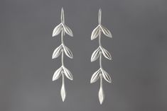 Simple Silver Earrings Dangle, Silver Leaf Jewelry, Leaf Drop Earrings, Silver Leaf Minimalist Earrings, Silver Leaf-shaped Nature-inspired Jewelry, Elegant Leaf-shaped Sterling Silver Earrings, Silver Leaf-shaped Metal Earrings, Sterling Silver Leaf-shaped Earrings, Leaf Necklace Silver