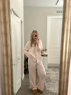 Victoria secret pjs, cute pjs Silk Pajamas Victoria Secret, Victoria Secret Lounge Wear, Victoria's Secret Pjs, Vs Pjs Aesthetic, Victoria's Secret Pyjamas, Lazy Pajama Outfit, Victoria Secret Pajama Set, Victoria's Secret Pajama, Victoria Secret Pjs Aesthetic