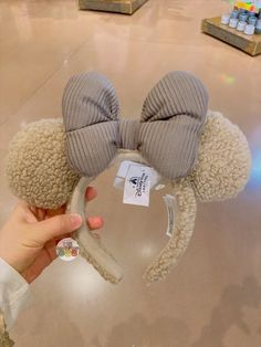 Fluffy Minnie Mouse Ear Headband (Teddy Bear Brown Color Bow) is released at Shanghai Disneyland Today~ Teddy Bear Brown, Miss Bunny, Shanghai Disneyland, Big Bow Headband, Minnie Mouse Ears Headband, Bear Brown, Bunny Hat, Mouse Ears Headband, Mad Tea Party