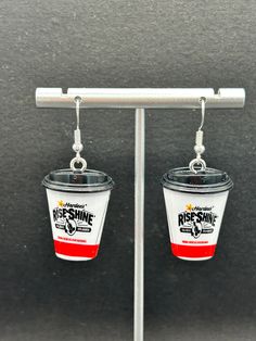 These yummy fast food coffee cup earrings are the perfect addition to your earring collection  Each coffee cup dangles from a hypoallergenic hook  Very lightweight  Each to go coffee cup is approximately 1 x 1/2 inch  Please note these do not have real coffee in them Yummy Fast Food, Coffee Cup Earrings, Earrings Coffee, To Go Coffee, Coffee Jewelry, Weird Earrings, Barista Gift, Coffee Earring, To Go Coffee Cups