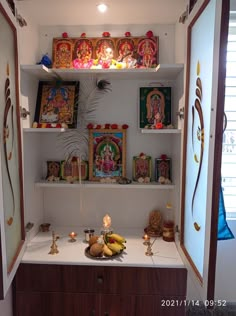 Pooja Room Ideas Indian, Quiz Buzzfeed, Wardrobe Interior Design, Pooja Room Design, Room Door Design