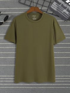 Army Tshirt, Army Colors, Plain Tees, Minimal Outfit, Mens Tee Shirts