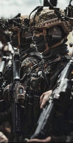 Warrior Aesthetic Men, Special Forces Army, Military Motivation, Special Forces Gear, Warriors Wallpaper