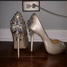 Kiara Satin Rhinestone Embellished Back Detail Peep-Toe Platform Pumps. 5 Inch Heel Height. Color: Ivory. Size 8 1/2. Worn Once. Box Not Included. Badgley Mischka Shoes, Bridal Heels, 5 Inch Heels, Platform Pumps, Badgley Mischka, Color Ivory, Future Wedding, Wedding Bridal, Shoes Women Heels