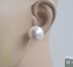 This earrings with 18mm round ball shape faux pearl. great luster, high quality. It is great gift for your bridesmaids and yourself. I can make the other style with the big pearls. Please feel free contact me if you have some ideas. back to my store: https://www.etsy.com/shop/goodglasspearl?ref=l2-shopheader-name Cheap Pearl Drop Earrings With Round Beads, Cheap Pearl Beaded Earrings With Round Beads, Huge Pearl Earrings, Big Pearl Earrings, Pearl Ball Earrings, Button Pearl Earrings, Small Pearl Necklace, Pokemon Jewelry, Round Pearl Earrings