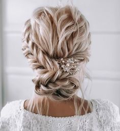 Best Wedding Hairstyles The Bride, Bridesmaid Duty, Mum Wedding, Formal Hairstyle, Planning Notebook, Prom 2022, Prom Inspiration, Bridesmaids Hair