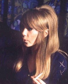 Pattie Boyd Patti Boyd Hair, Pattie Boyd Hair, Blowout Inspiration, Illustration Ads, Midi Hair