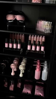 Cute Lash Studio, Esthetician Studio Pink, Lash Supply Store, Lash Tech Lifestyle, Small Lash Suite Ideas, At Home Lash Room, Lash Shed Room, Lash Organization Ideas, Nail And Lash Room Ideas