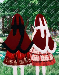 Momominuo‘s Cloak | kotehoksims on Patreon Sims4 Cc Christmas Clothes, Sims 4 Cloak Cc, Sims Gyaru, Sims 4 Hat Cc, Winter Cloak, Christmas Poses, Cc Hats, Sims 4 Challenges, Dumping Ground