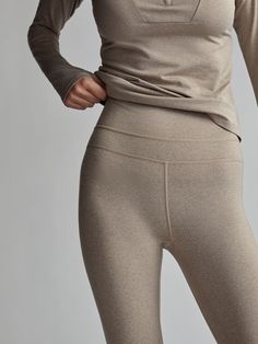 Made in super soft marled jersey with four-way stretch, these insulating leggings provide warmth and flexibility. With a high, rolled waistband for a smoothing effect, they are the perfect choice for any lifestyle. Beige Winter Leggings, Warm Leggings, Winter Leggings, Base Layer, Gym Wear, Half Zip, Leggings, How To Wear, Clothes