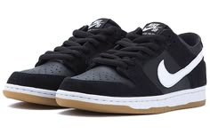 Nike Sb Dunk Low Pro, Nike Sb Zoom, Black Nike Shoes, Pretty Shoes Sneakers, All Nike Shoes, Sb Dunk Low, Pro Black, Sb Dunk, Swag Shoes