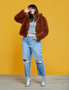 Ali Tate Cutler, Plus Size Inspiration, College Clothes, Denim Bottoms, Plus Size Fall Fashion, Look Plus Size, Leopard Print Skirt, Plus Size Brands, Mom Jean