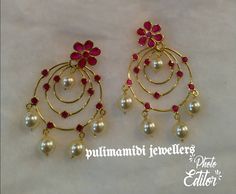 Light Weight Chandbali Earrings Gold, Light Weight Earrings Gold, Gold Jewelry Outfits, Gold Necklace Indian Bridal Jewelry, Indian Jewellery Design Earrings, Wedding Jewellery Collection, Black Beaded Jewelry, Gold Bride Jewelry