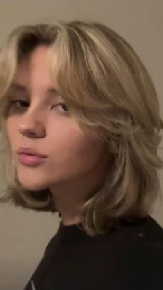 Neck Length Hair, Short Haircuts With Bangs, Trendy Bob Hairstyles, Shaggy Haircuts, Hair Inspiration Short, 90s Hairstyles, Shot Hair Styles, Haircuts Straight Hair, Short Hair Haircuts