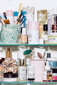 This Clean Shelfie Is a Minimalist's Dream While Still Maxing Out on Self-Care Face Routine, Good Genes, Korean Skincare Routine, Personal Care Products, Skin Care Steps, Resting Place, Simple Skincare, Self Care Routine