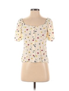 Madewell Short Sleeve Top Size: 2X-Small Ivory Tops - used. 100% VISCOSE, Sweetheart, | Madewell Short Sleeve Top Ivory Sweetheart Tops - Used - Size 2X-Small Ivory Tops, Small Tops, Short Sleeve Blouse, Short Sleeve Top, Second Hand Clothes, Thrift Store, Madewell, Short Sleeves Tops, Sleeve Blouse