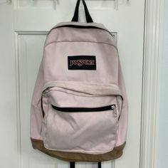 Coquette Jansport Backpack, Pink Jansport Backpacks Aesthetic, Light Pink Jansport Backpacks, Jansport Backpacks Outfits, Pink Jansport Backpacks, Jansport Backpacks Aesthetic, White Jansport Backpack, Pink Jansport Backpack, Light Pink Backpack