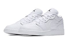 Nike Air Jordan 1 Low BG White 553560-101 Tenis Nike Jordan, Nike Jordan Low, Jordan Retro 1 Low, Air Jordan 1 Low White, Jordan 1 Low White, Vapour Max Nike, Jordan Low, Pretty Shoes Sneakers, Nike Air Jordan 1 Low