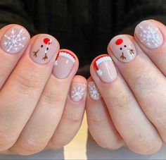 Nails Red Short, Press On Nails Red, Christmas Nail Art Easy, Santa Nails, Short Gel Nails, Simple Gel Nails