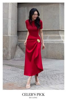 Red Midi Dress Outfit Classy, Event Dresses Classy, Chinese Fancy Dress, Neat Casual Outfits, Elegant Casual Dress, Trendy Outfit Ideas, Elegant Outfit Classy, Gowns Dresses Elegant, Red Dresses Classy