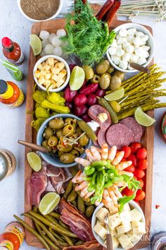 Breakfast Charcuterie Board Ideas, Unique Charcuterie Board Ideas, Unique Charcuterie Board, Breakfast Charcuterie Board, Unique Charcuterie, Breakfast Charcuterie, Thanksgiving Breakfast, Charcuterie Board Ideas, Board Party