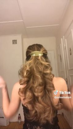 Barrette Clip Hairstyles, Up Do Hair Styles, Ariel Hair, Hairstyles Aesthetic, Cute Hairstyles For School, Honey Brown Hair, Formal Hair, Dyed Hair Inspiration, Hair Tips Video