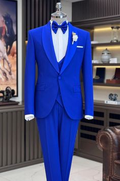 Royal Blue Wedding Party, Royal Blue Suit Wedding, Blue Groomsmen Suits, Lapel Wedding, Blue Groomsmen, Royal Blue Suit, Blue Suit Men, Blue Suit Wedding, Fancy Suit