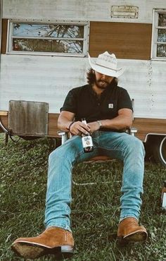 Bar Outfit Night Men Summer, Tennessee Mens Fashion, Outfits With Cowboy Boots Men, White Cowboy Hat Outfit Men, Rustic Outfit For Men, Vintage Western Mens Fashion, Mens Western Aesthetic, Cowboy Pictures Western