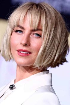 Pageboy Hairstyle, Pageboy Haircut, Bobbed Hairstyles With Fringe, Trendy We Fryzurach, Beyonce Hair, Choppy Bob Haircuts, French Bob, Bob Hairstyles With Bangs, Layered Hairstyles