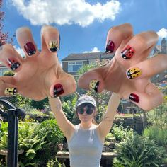 Each Nail Different Color, Twee Nails, Weird Nail Ideas, Nails Ladybug, Bug Nail Art, Kitsch Nails, Bug Nails, Ladybug Nail Art, Daisy Acrylic Nails