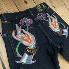 Concept Clothing, Street Fashion Men Streetwear, Christian Audigier, Painted Clothes, Jeans Diy, Moda Vintage