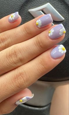 Daisy Gel Nails Short, Nail Inspo For Kids Short, Purple Nails With Daisies, Summer Nail Inspo Short Round, Plain Gel Nails Simple, Kids Nail Designs Short, Aesthetic Gel Nails Short, Flower Nail Designs Short Nails, Floral Short Nails