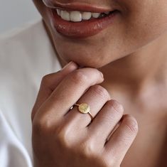 STANDARD ∙ SIGNET ∙ R I N G D E T A I L S A classic oval ring with your actual handwriting.   * Material: Sterling Silver, 14K Gold Filled , 14K Rose Gold Filled or 14K solid gold  (Gold Filled is made of thick 14k gold or rose gold layered on .925 sterling silver.) * Heart size: 8mm *  Circle size: 8mm * Oval size: 8x10mm PERSONALIZATION This ring can be customized with your actual fingerprint. Maximum 1 fingerprint ☛HOW TO SEND THE FINGERPRINT/HANDWRITING IMAGE: You can send us the picture of Fingerprint Ring, Memorial Ring, Ring Heart, Circle Ring, Oval Ring, Oval Rings, Ring Oval, Memorial Jewelry, Dainty Ring