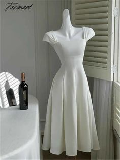 Korean White Dress, Summer Profile, Party Ladies, Elegant Midi Dress, Office Dresses For Women, Elegant Midi Dresses, Grad Dresses, Midi Dress Party