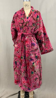 Velvet Robe – Soothe Our Souls Vintage Robes For Women, Fancy Robe, Patterned Robe, Fancy Robes, Purple Kimono, College Au, Tibetan Tiger, Formal Ideas, Luxury Pajamas