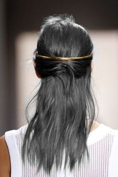 Wedding Minimal, Hair Jewellery, Halo Hair, Spring Hairstyles, Popular Hairstyles, Hair Envy, Hair Color Trends, Grey Hair, Silver Hair