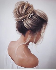 Nostalgic Charm Gorgeous Styles for Lengthy Locks Wedding Updos, Super Hair, Wedding Hair Inspiration, Wedding Hairstyles Updo, Formal Hairstyles, Trendy Hairstyles, Bridesmaid Hair, Hair Updos