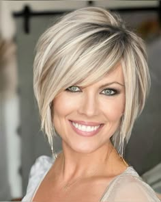 Blonde Short Bobs, Natural Grey Bob Hairstyles, Shaggy Bob For Fine Hair Choppy Hairstyles Over 50, Trending Short Haircuts 2024, Long Pixie Hairstyles For Fine Hair, Grey Bob Hairstyles Over 50, Short Hair Styles For Fine Hair, Creative Hair Color Short, Layered Bob With Bangs Over 50