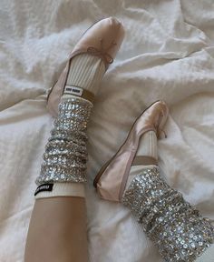 Ballerina Outfit, How To Weave, Body Lingerie, Flats Shoes Comfortable, Loungewear Outfits, Fits Inspo, Miu Miu Shoes, Casual Dress Shoes, Polly Pocket