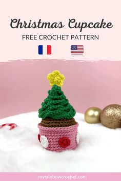 Christmas Amigurumi Free Pattern, Cupcake Crochet, Crochet Cupcake, Crochet Christmas Ornaments Free, Christmas Cupcake, Crochet Rabbit, Crochet Food, Rainbow Crochet