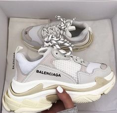 Balenciaga Trainers, Sneaker Trend, Dr Shoes, Balenciaga Sneakers, Dad Sneakers, Balenciaga Shoes, Aesthetic Shoes, Balenciaga Triple S