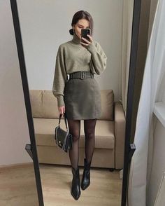 Lawyer Outfit, Simple Fall Outfits, Foto Tips, Skirt Mini, Looks Chic, Inspired Outfits, Looks Style, Mode Inspiration