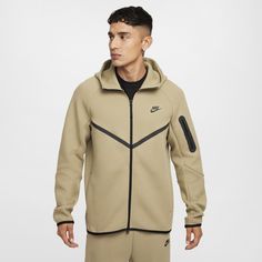 The iconic Tech Fleece Windrunner Hoodie is back. This version has the utility sleeve pocket, hem and cuff binding, and taped chevron that made the original stand out in the streets. Nike Windrunner Jacket, Nike Windrunner, Windrunner Jacket, Aesthetic Fits, Chevron Design, Nike Tech, Tech Fleece, Athletic Outfits, Mens Sportswear