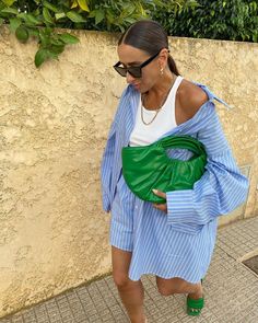 Laura Eguizabal, Fashion Mood Board, Colourful Outfits, Kimonos, Urban Fashion, Minimalist Fashion, Summer Style, Spring Summer Fashion, Casual Chic