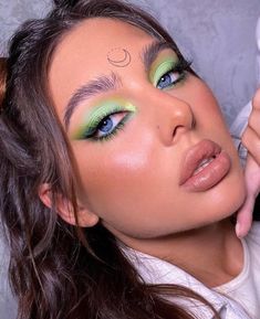 Sexy Fall Pastel Makeup Looks to Brighten Up Your Look Make Up Color, Pastel Makeup, Cute Eye Makeup, Colorful Eye Makeup, Crazy Makeup