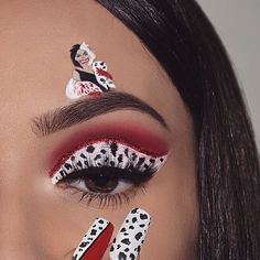 Dalmation Makeup, Cruella Deville Makeup, Dalmatian Halloween, Carnaval Make-up, Disney Eye Makeup, Cruella Deville Costume, Cruella Costume, Devil Makeup, Cartoon Makeup