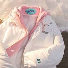 Cute Korean Jackets, White And Pink Jacket, Jacket For Winter For Women, Winter Jacket For Women, Jackets For Women Winter Fashion, Cute Winter Jackets Aesthetic, Winter Coats & Jackets, Winter Jackets Women Aesthetic, Winter Jackets Aesthetic