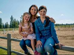 Lou with her daughters Katie & Georgie Georgie Heartland, Minnie Mouse Pictures, Ty And Amy