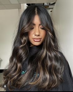 Subtle Highlights For Dark Hair Money Pieces, Caramel Money Piece On Black Hair, Money Piece Hair Subtle, Subtle Money Pieces On Dark Hair, Black Caramel Hair, Dark Brown With Money Piece, Curly Money Piece, Partial Balayage, Balayage Ideas